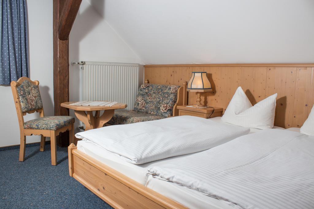 Hotel Landgasthof Benker Bischofsgrün Zimmer foto